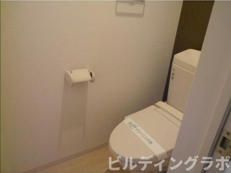 トイレ　別号室参考画像です。