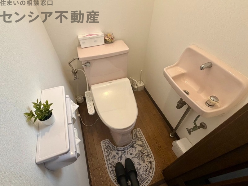 中道2丁目貸家.のトイレ写真