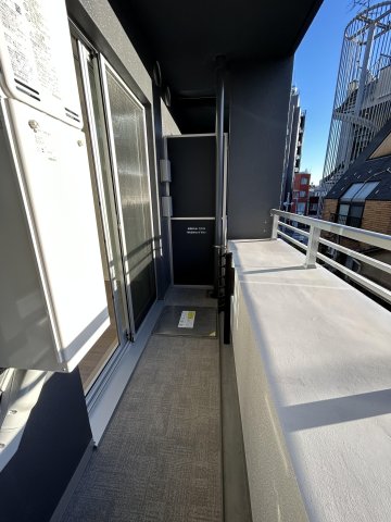 バルコニー　※別部屋の参考写真です。