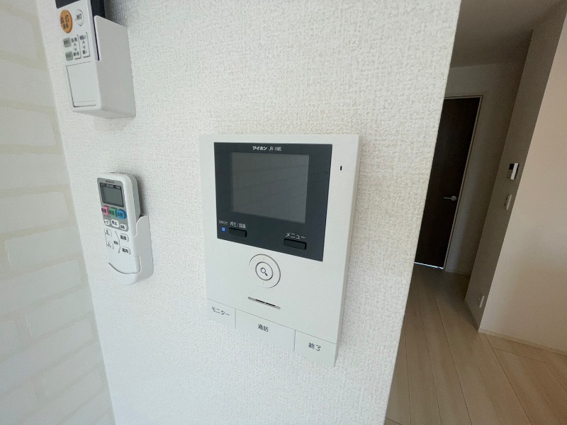 セキュリティ　ＴＶモニター付インターホンです。来客者の顔が見えるので安心！