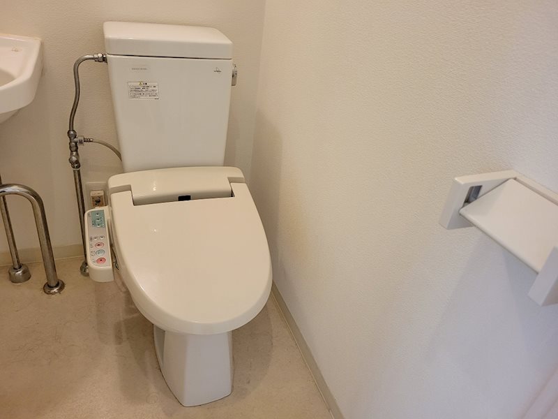 トイレ　別部屋参考写真