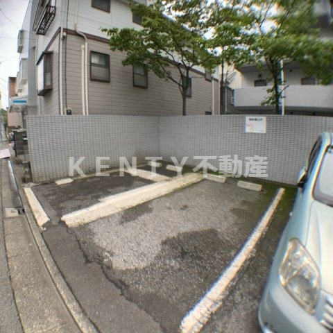 駐車場　カースペースがあります
