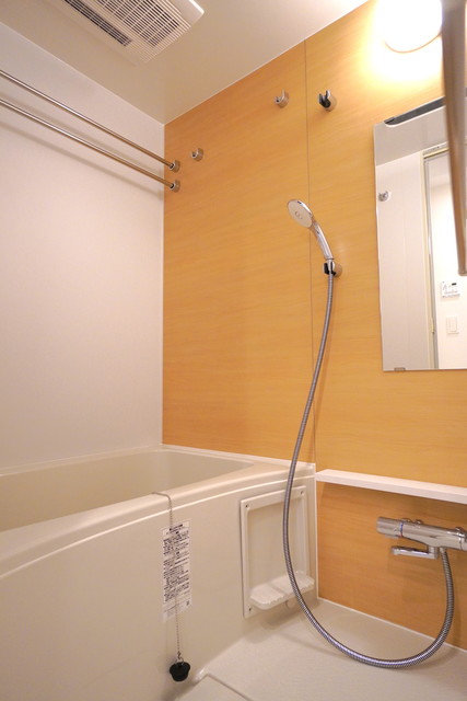 バス・シャワールーム　※写真は同タイプ住戸です。