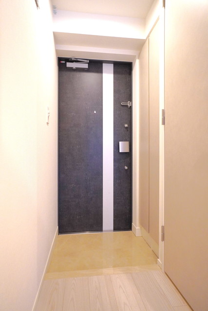 玄関　※写真は同タイプ住戸です。