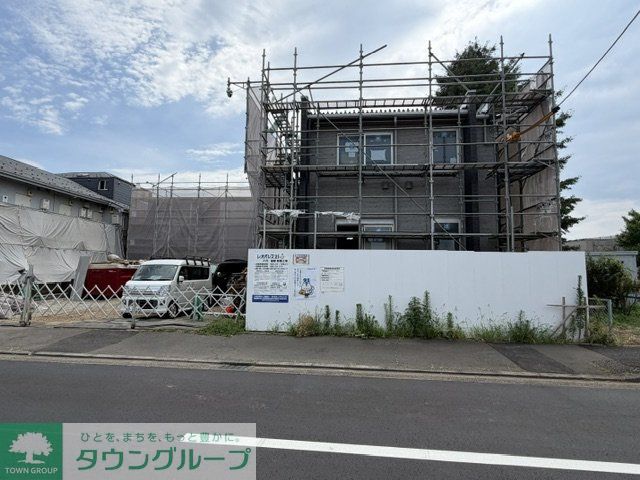 玄関　駐車場