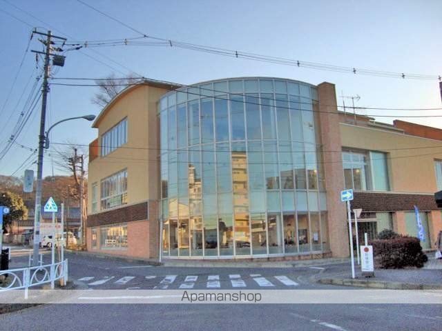 図書館　日野市平山図書館（図書館）まで1684m