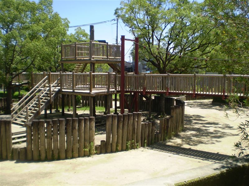 公園　唐池公園（公園）まで527m