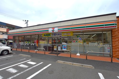 コンビニ　セブンイレブン 大阪喜連西1丁目店（コンビニ）まで398m