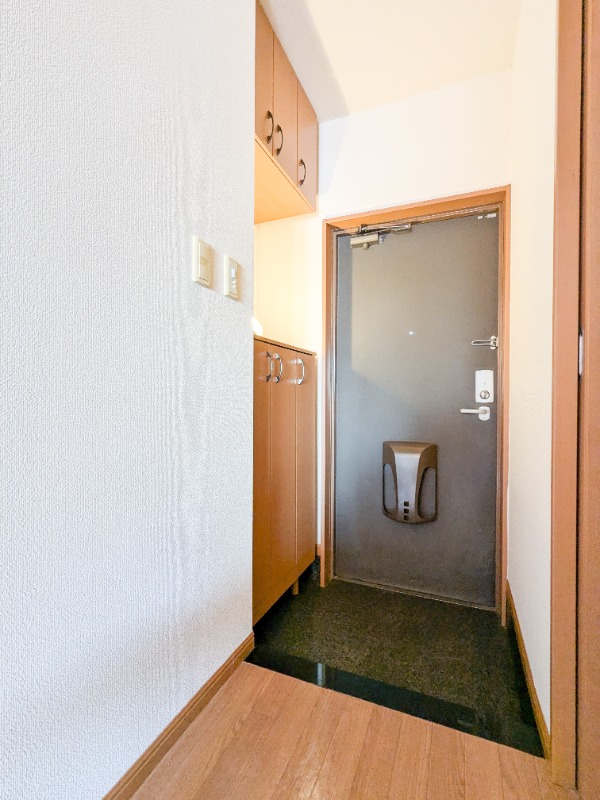 玄関　図面と現状に相違がある場合には現状を優先