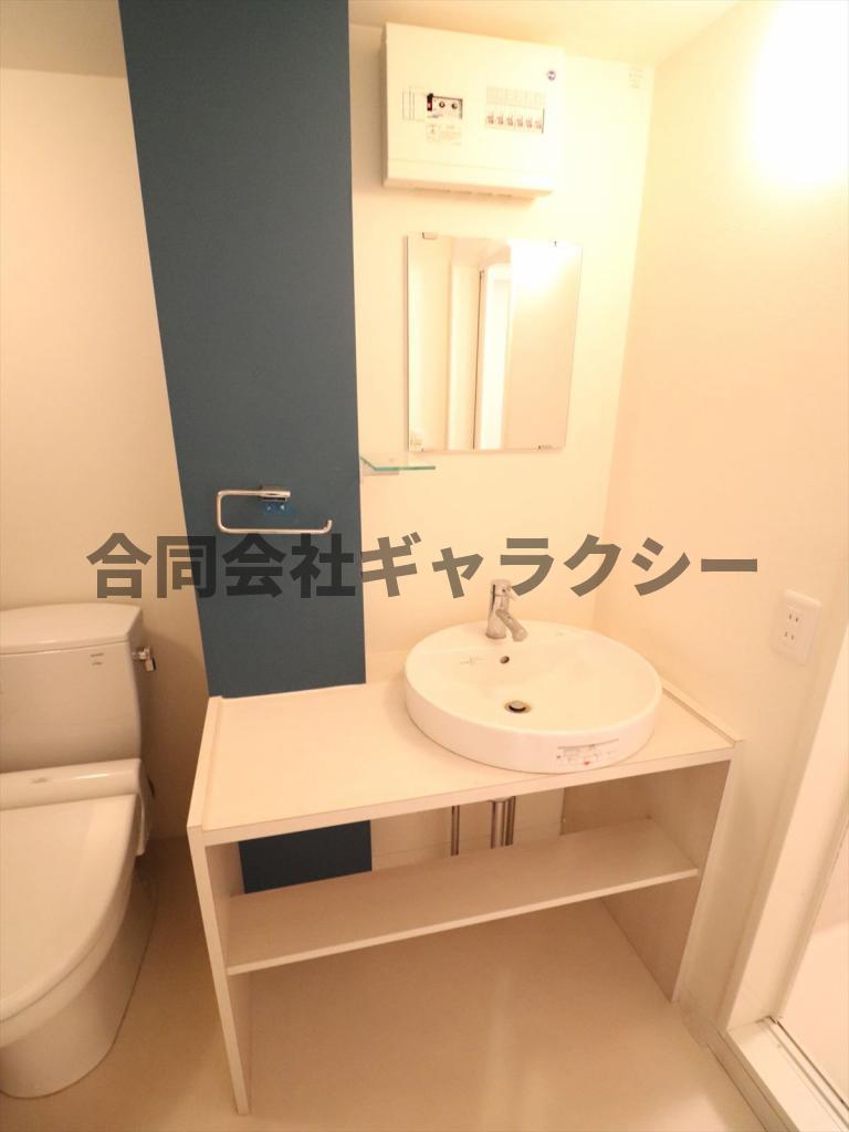 洗面設備　お洒落な洗面台