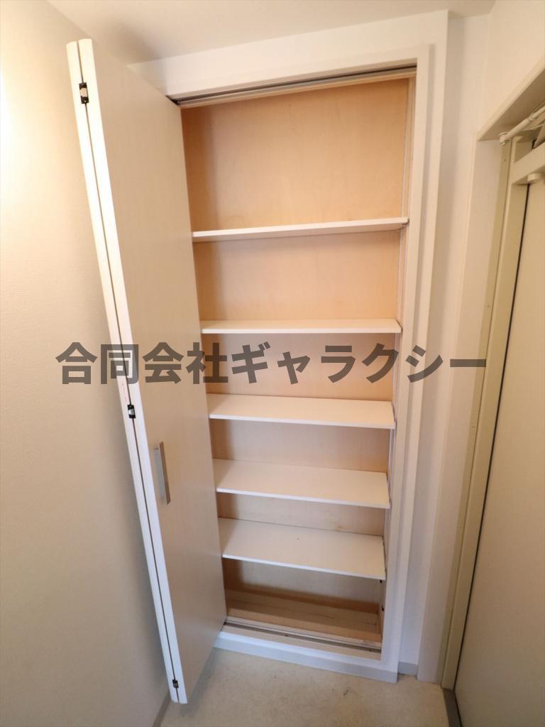 玄関　シューズボックス