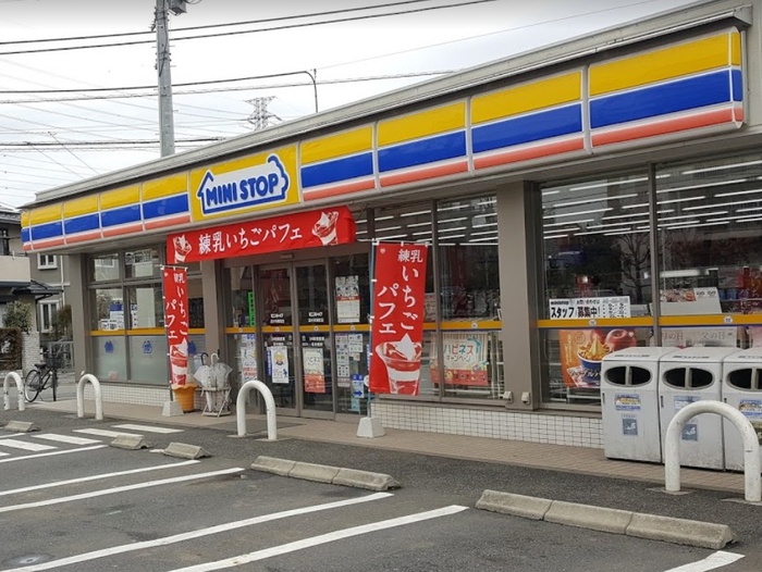 コンビニ　ミニストップ新大寺東店（コンビニ）まで600m