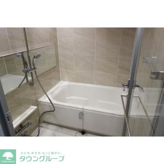 バス・シャワールーム　※写真は同タイプ住戸です。