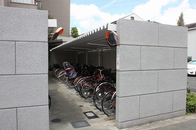 駐車場　敷地内駐輪場