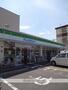 コンビニ　ファミリーマート（コンビニ）まで206m