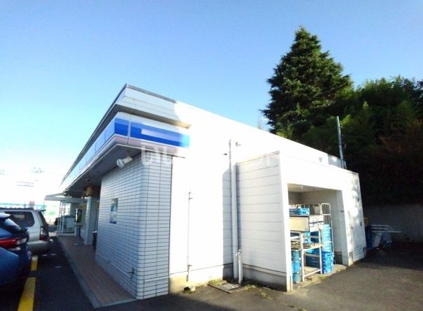 コンビニ　ローソン八戸根城店（コンビニ）まで1020m
