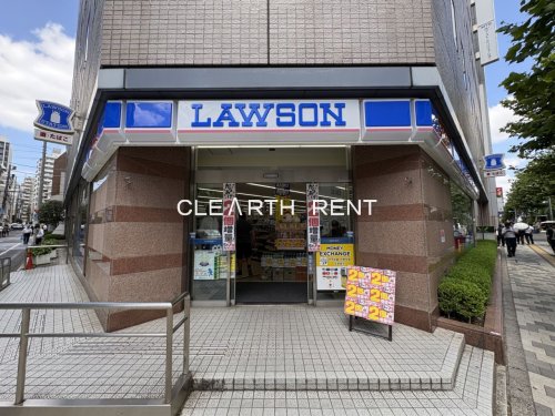 コンビニ　ローソン 新宿御苑中央店（コンビニ）まで174m
