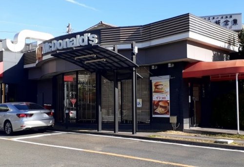 飲食店　マクドナルド 能見台西友店（飲食店）まで788m