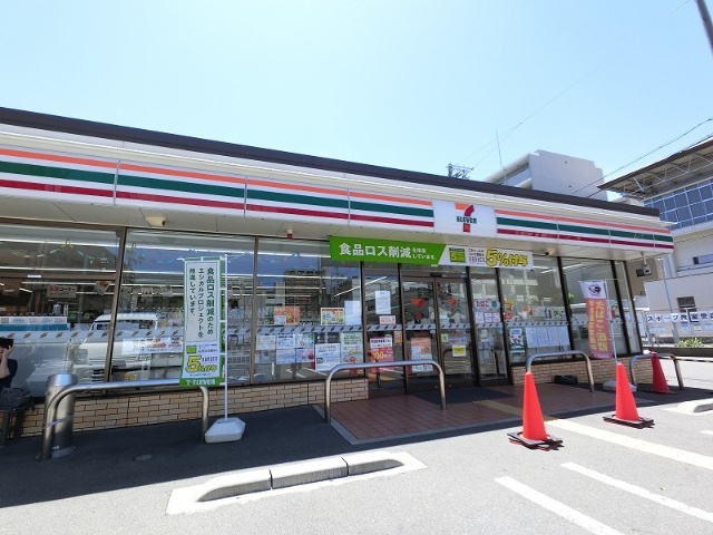 コンビニ　セブンイレブン大阪塚本６丁目店（コンビニ）まで152m