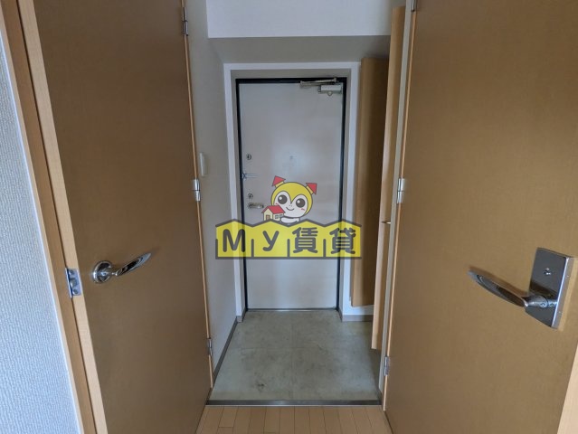 玄関　サクシードMt1金山