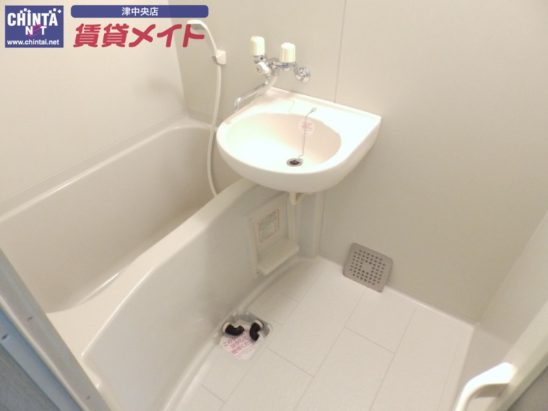 バス・シャワールーム　同物件別室画像