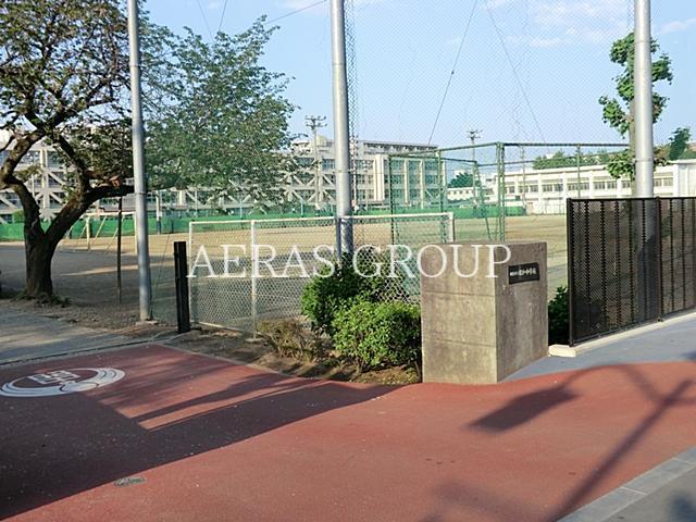 中学校　昭島市立昭和中学校（中学校）まで446m