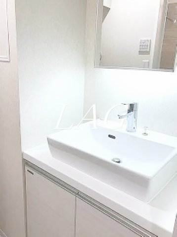 洗面設備　独立洗面台です。