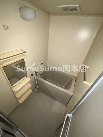 バス・シャワールーム　日々の疲れを癒すお風呂付です