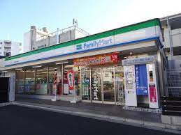 コンビニ　ファミリーマート 雑色駅広場前店（コンビニ）まで506m