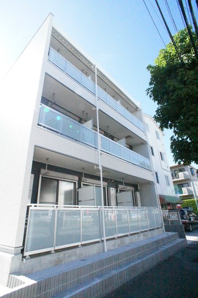 建物外観　シンプルモダンな素敵な外観の建物です。