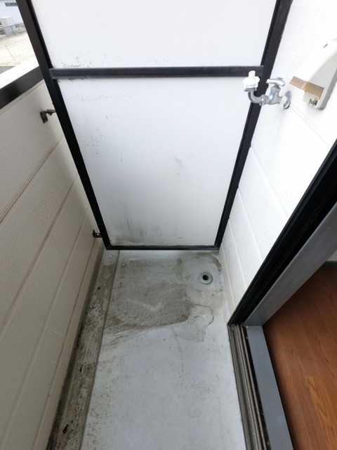 バルコニー　別部屋の写真です。現状優先