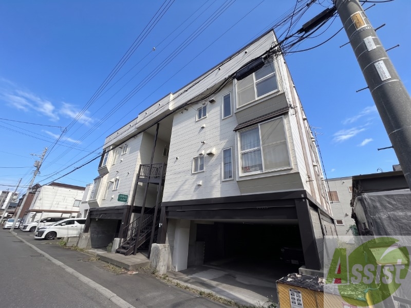 建物外観　札幌市西区八軒８条西「ニューウエスト八軒」
