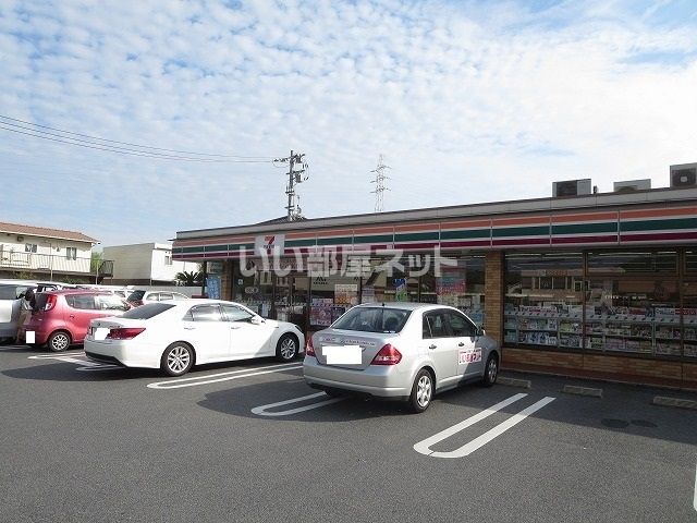 コンビニ　セブンイレブン光市中央１丁目店（コンビニ）まで112m