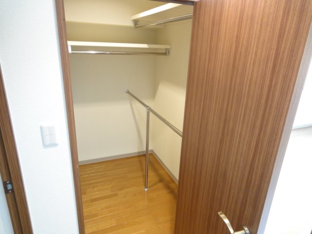 収納　同物件別号室のものです。