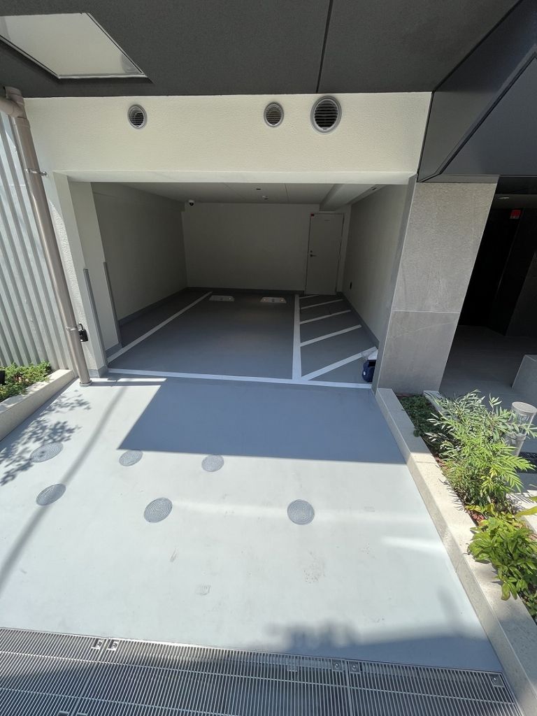 駐車場　駐車場