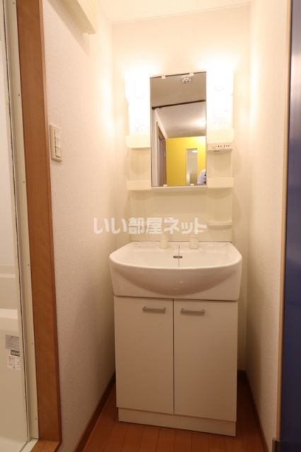 ピコロ九産大Iの内装写真
