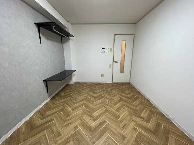 オーキッドコート田辺の居間写真