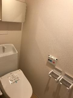 トイレ　トイレ