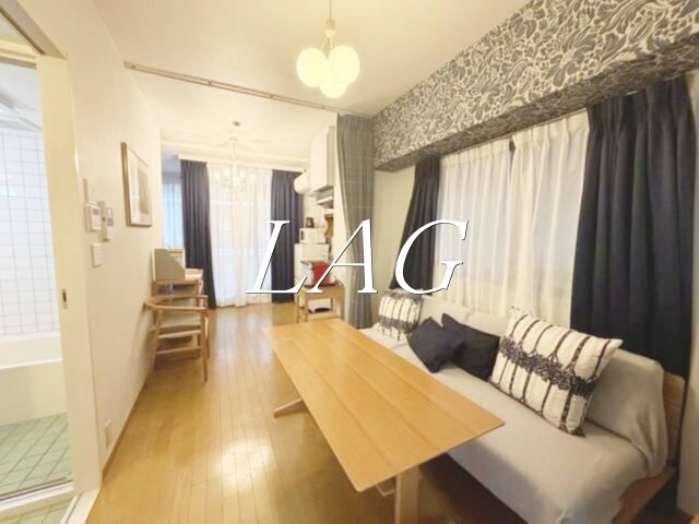 居室・リビング　洋室のお部屋です。（モデルルームです）