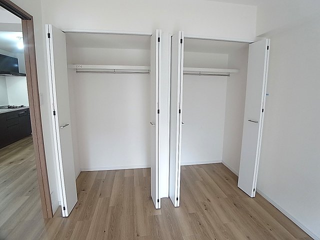 収納　各部屋に大きなサイズの収納スペースを完備しています
