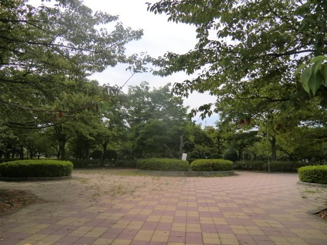 公園　新松戸中央公園（公園）まで970m