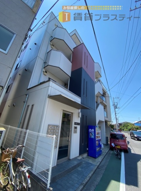 建物外観　オートロック付のデザイナーズマンション登場