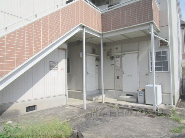 ロビー　通路