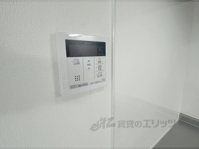 その他設備　給湯器リモコン