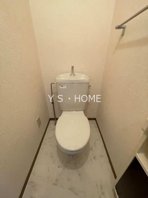 ＪＲ中央線 東小金井駅 徒歩12分 2階建 築29年のトイレ写真