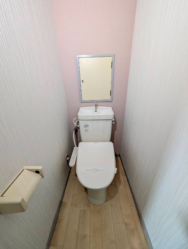 トイレ　※他の号室写真になります。