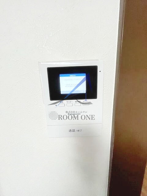 セキュリティ　モニター付きインターホンです。