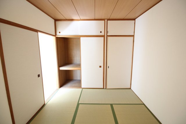 収納　（別タイプ参考写真）アーバンコートサカスIII　文京区向丘1