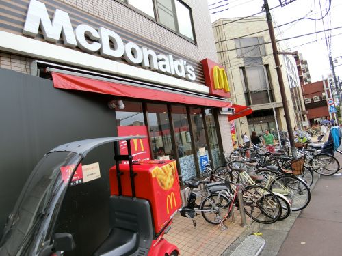 飲食店　マクドナルド池上駅前店（飲食店）まで389m