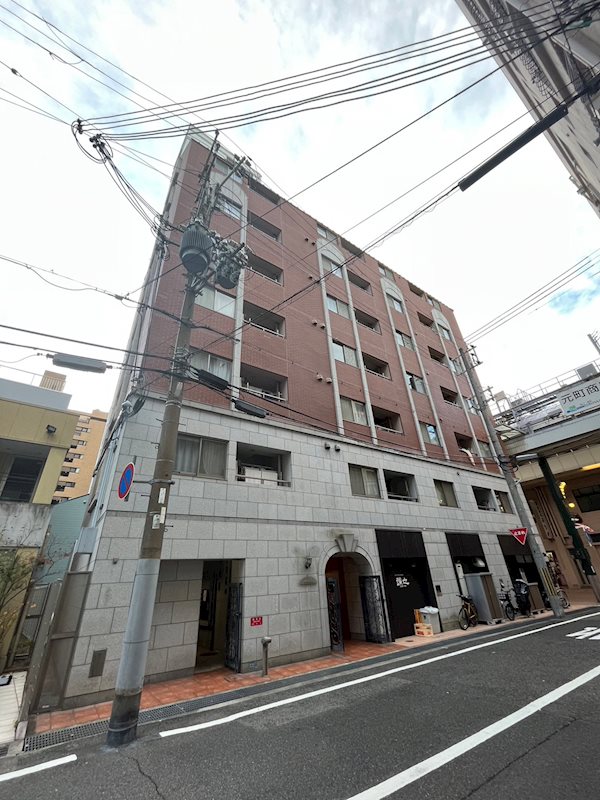 オープンセサミ元町通の外観写真